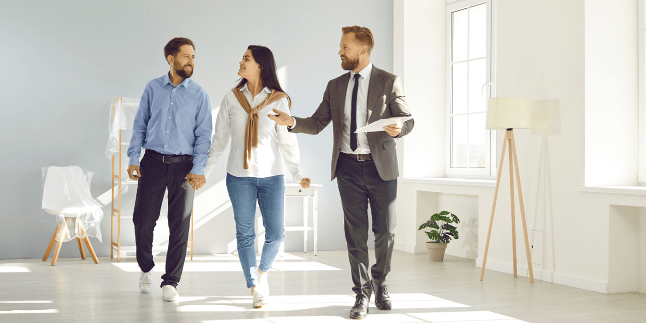 prospective renters checking an apartment before moving in