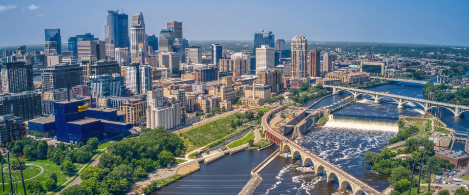 Minneapolis downtown and bridges 