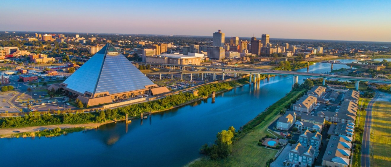 New apartments in Memphis highlighted by an aerial view of the downtown Memphis skyline, showcasing the city’s urban landscape from above.
