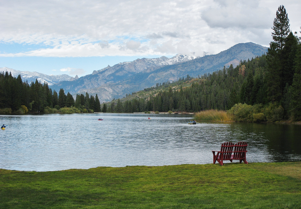 tranquit lake at sequoia national park