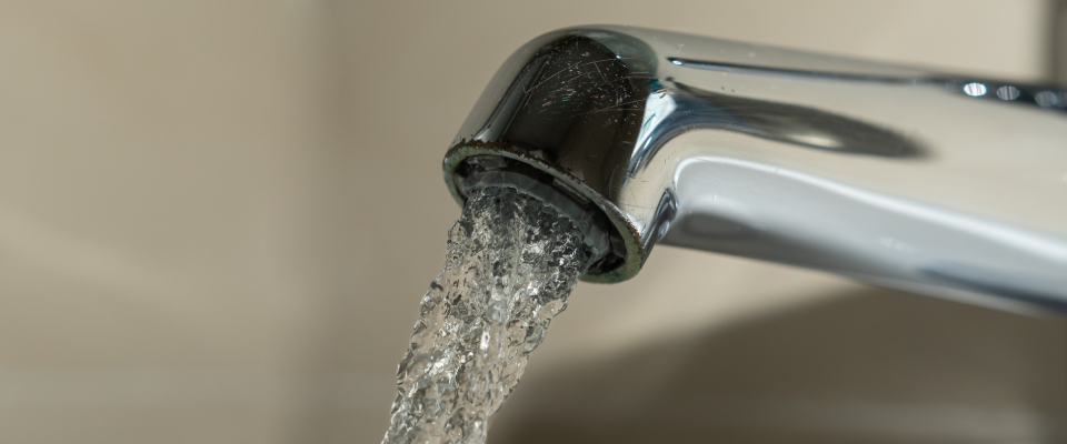 One of the questions to ask when looking for apartments in Salt Lake City is about water softeners on faucets.