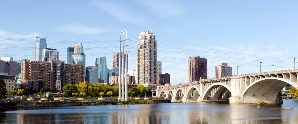 Beautiful downtown Minneapolis, Minnesota overlooking the Mississippi River featured in the renter engagement tracker.